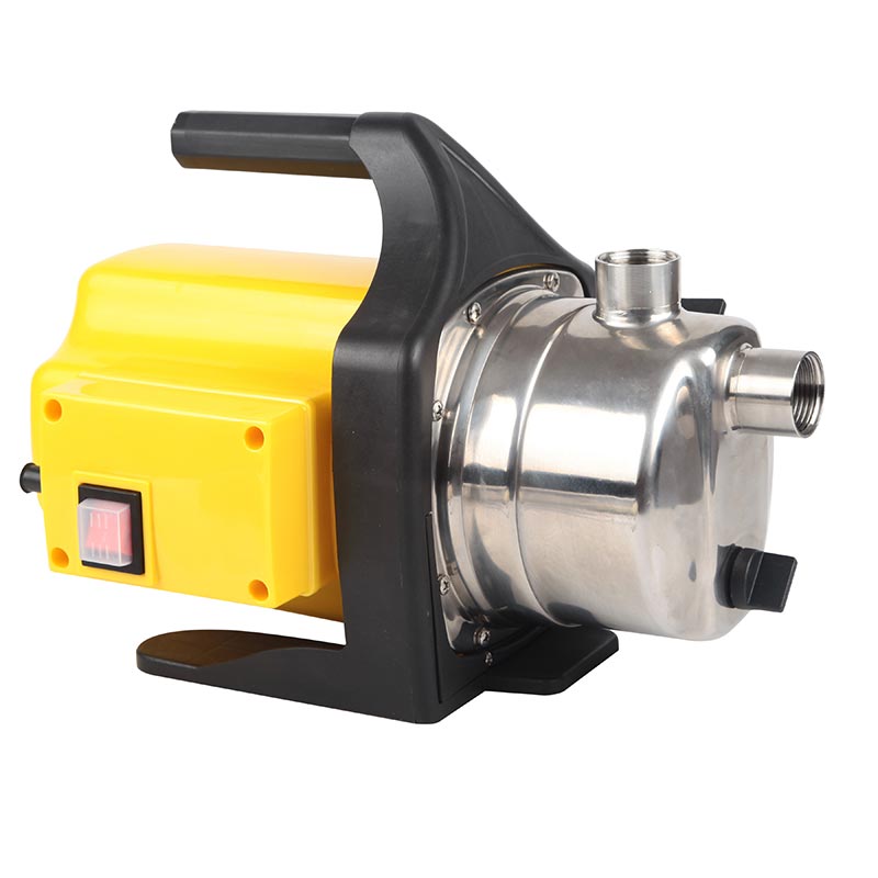 مضخة نقل المياه للحديقة